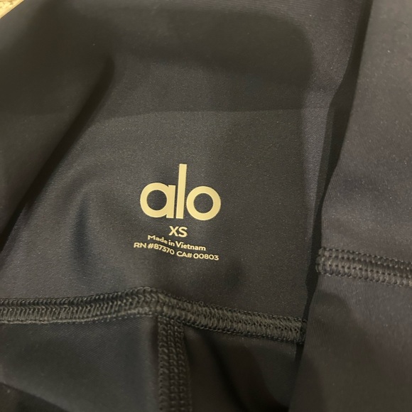 NWT alo yoga airlift leggings - Picture 5 of 6